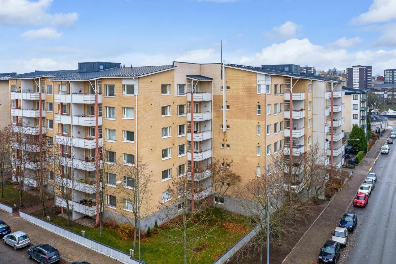 Apartment Sleepwell Tiili With Private Sauna And Parking Turku Exterior photo